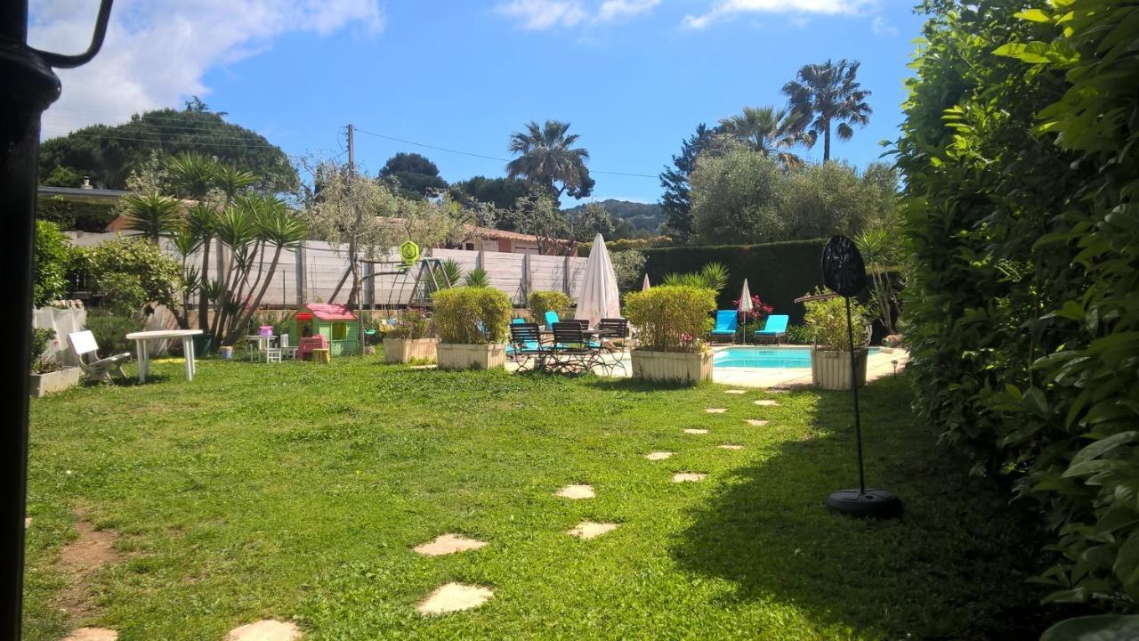 Parfums D'Azur Bed & Breakfast Le Cannet Exterior foto