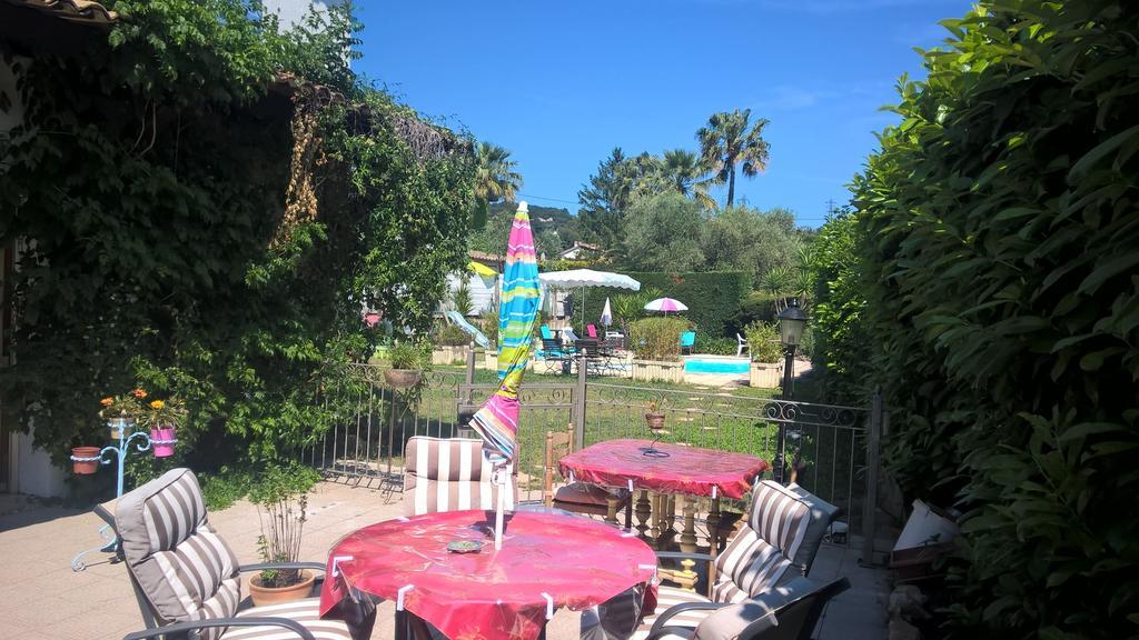 Parfums D'Azur Bed & Breakfast Le Cannet Exterior foto