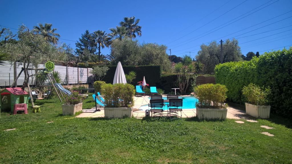 Parfums D'Azur Bed & Breakfast Le Cannet Exterior foto
