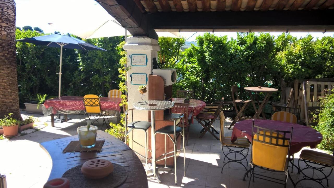 Parfums D'Azur Bed & Breakfast Le Cannet Exterior foto