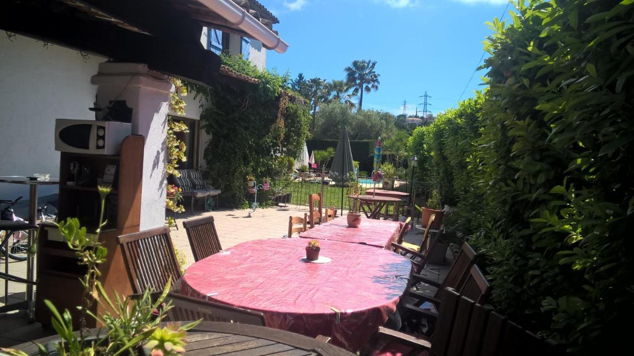 Parfums D'Azur Bed & Breakfast Le Cannet Exterior foto